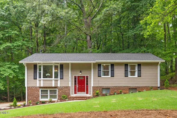 $550,000 | 3109 Manor Ridge Drive, Raleigh, NC 27603