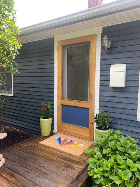 52 Lawn Avenue Jamestown, RI 02835 - Photo 2 of 21