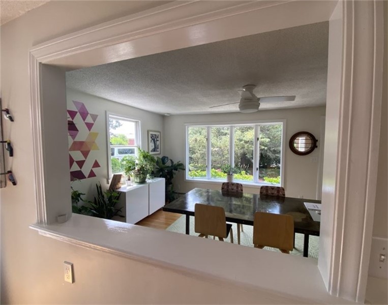 52 Lawn Avenue Jamestown, RI 02835 - Photo 4 of 21