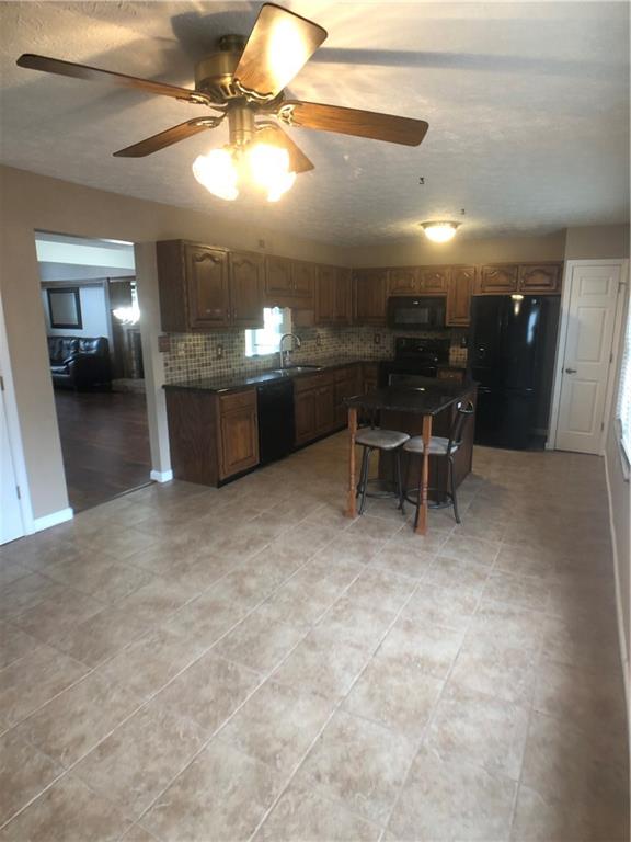 3009 Fry Road Greenwood, IN 46142 - Photo 16 of 41 Gallery Image 16