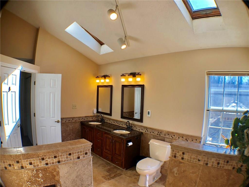 3009 Fry Road Greenwood, IN 46142 - Photo 19 of 41 Gallery Image 19