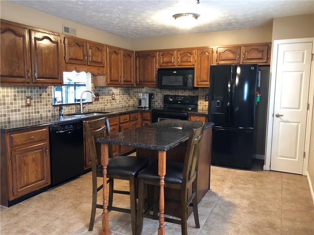3009 Fry Road Greenwood, IN 46142 - Photo 6 of 41 Gallery Image 6