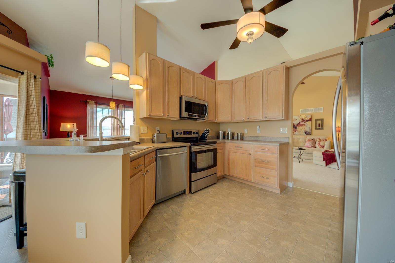 225 Jacobs Way St. Peters, MO 63376 - Photo 11 of 41