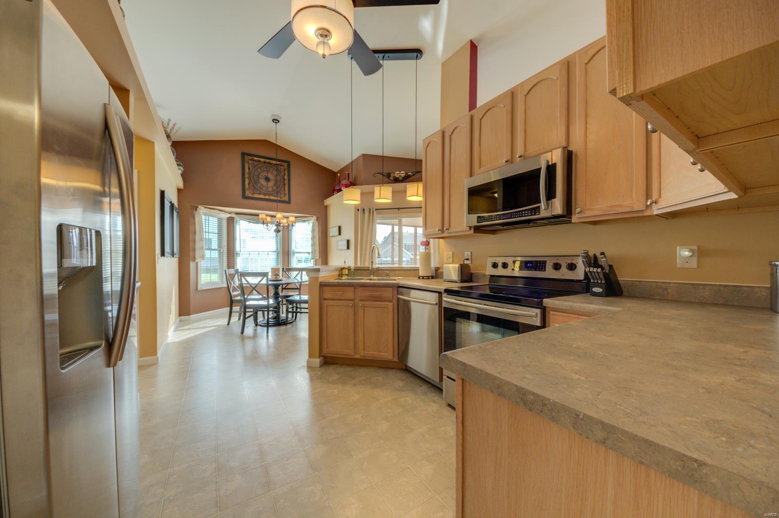 225 Jacobs Way St. Peters, MO 63376 - Photo 12 of 41