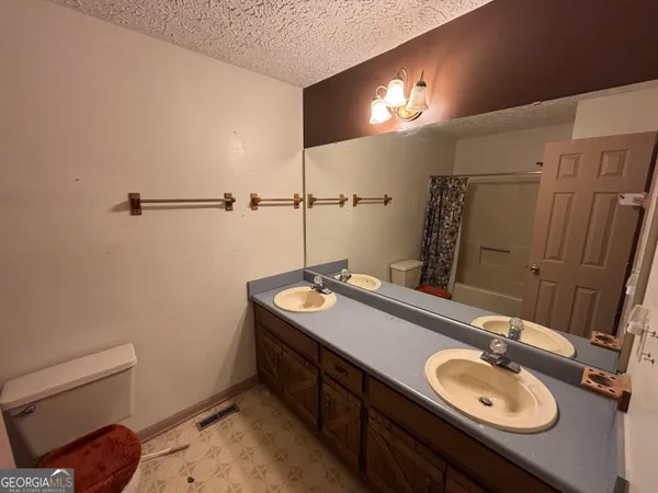 $264,900 | 173 Berkley Road, Cochran, GA 31014
