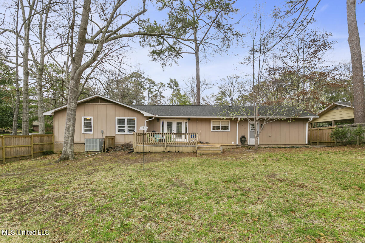 2209 Southwood Road Jackson, MS 39211 - Photo 28 of 28 2209 Southwood Final-25
