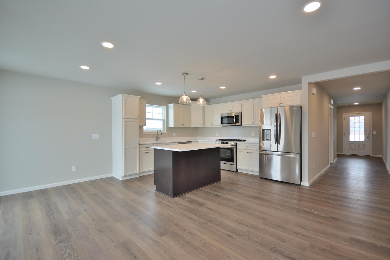 1121 Elderberry Road Oconomowoc, WI 53066 - Photo 17 of 29 90 ARWT (13)