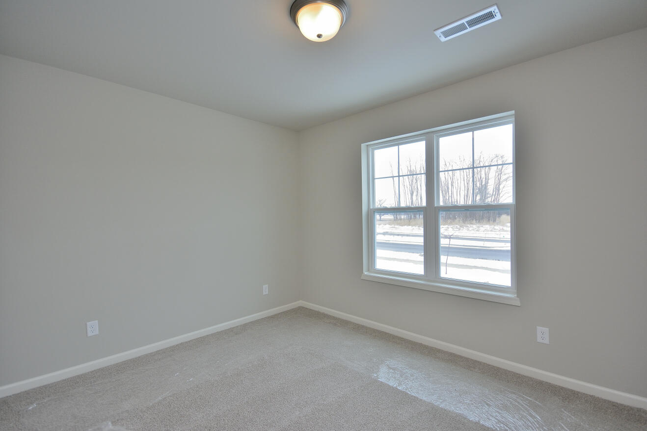 1121 Elderberry Road Oconomowoc, WI 53066 - Photo 7 of 29 90 ARWT (3)