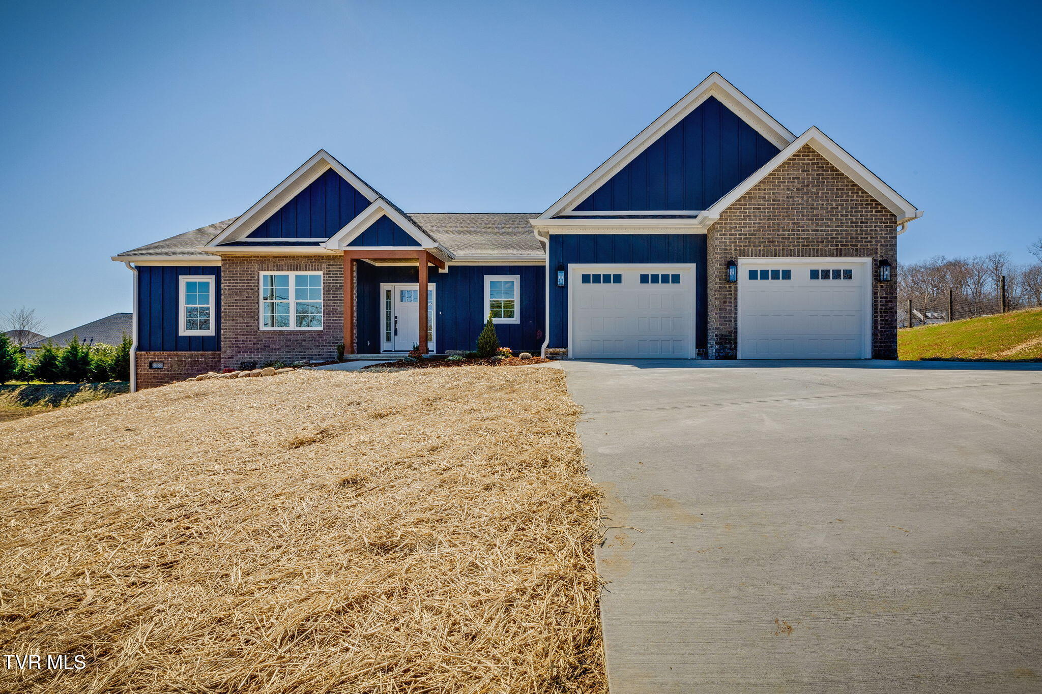 321 Allison Road Piney Flats, TN 37686 - Photo 1 of 36 001