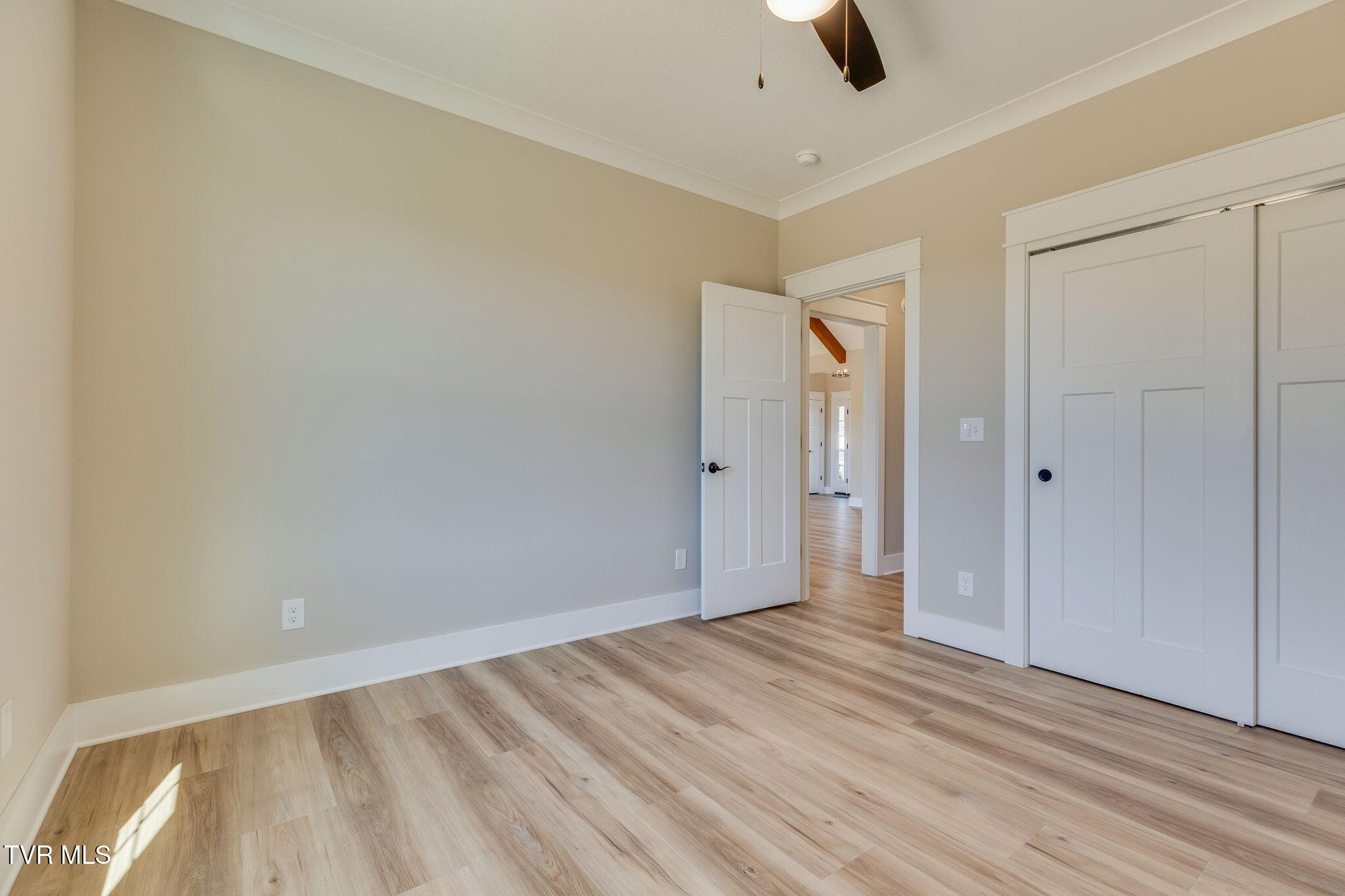 321 Allison Road Piney Flats, TN 37686 - Photo 23 of 36 023
