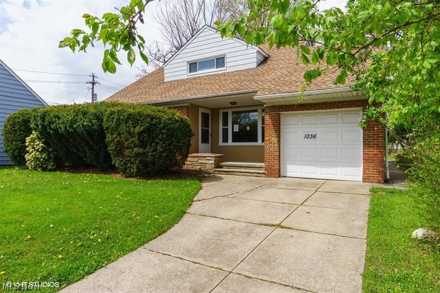 1036 South Green Road Cleveland, OH 44121 - Photo 1 of 21