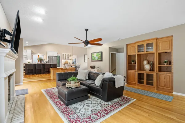 $599,900 | 16710 Innsbrook Drive, Lakeville, MN 55044