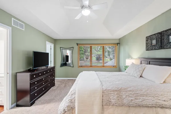 $599,900 | 16710 Innsbrook Drive, Lakeville, MN 55044