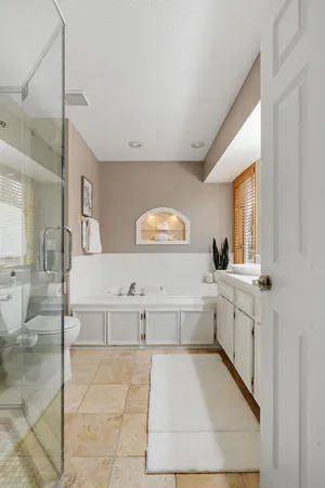 $599,900 | 16710 Innsbrook Drive, Lakeville, MN 55044