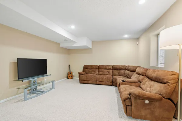 $599,900 | 16710 Innsbrook Drive, Lakeville, MN 55044