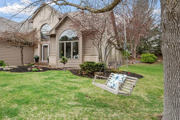 $599,900 | 16710 Innsbrook Drive, Lakeville, MN 55044