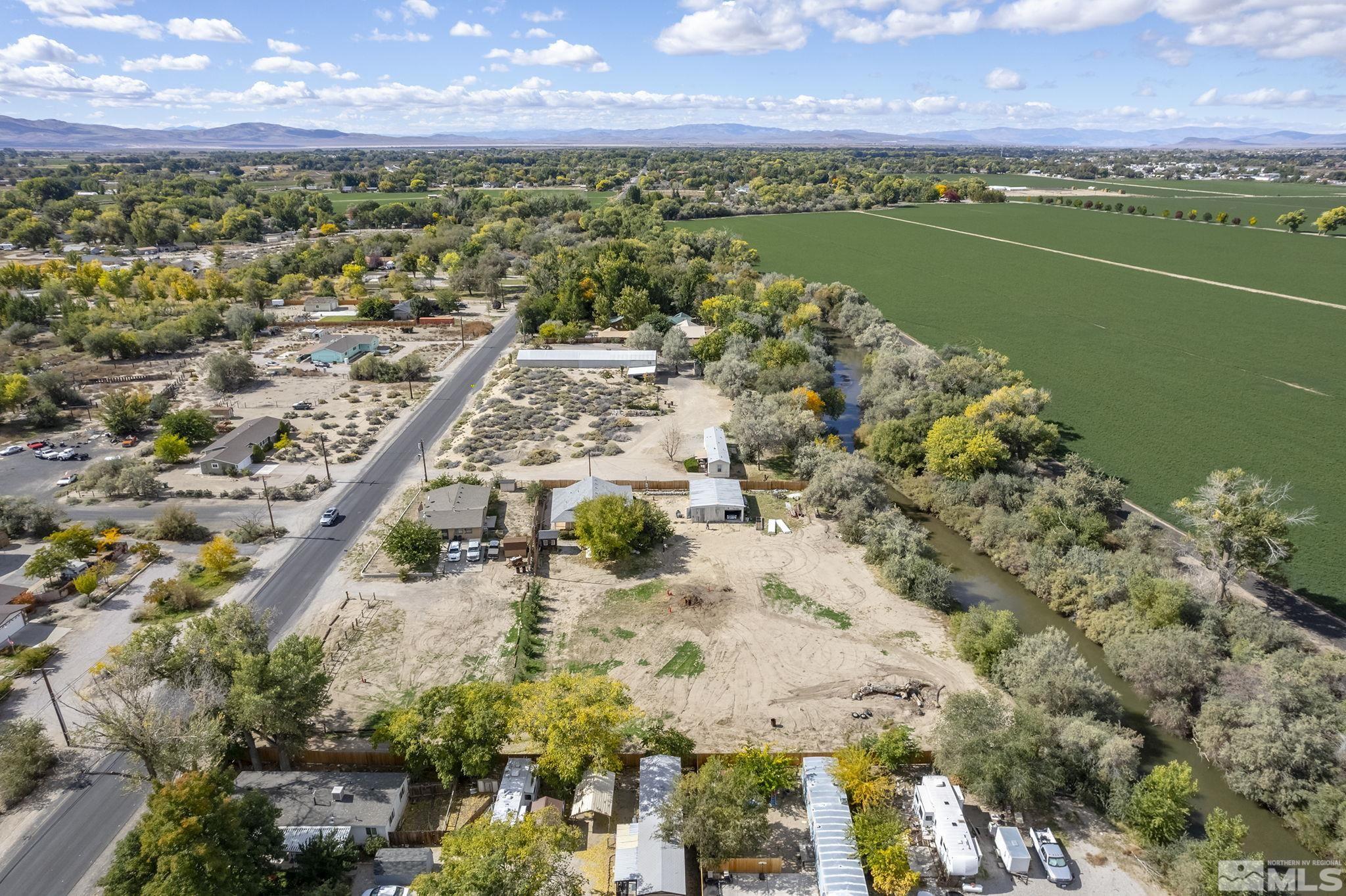 3300 Alcorn Road Fallon, NV 89406 - Photo 30 of 40 a view of a city with ocean view