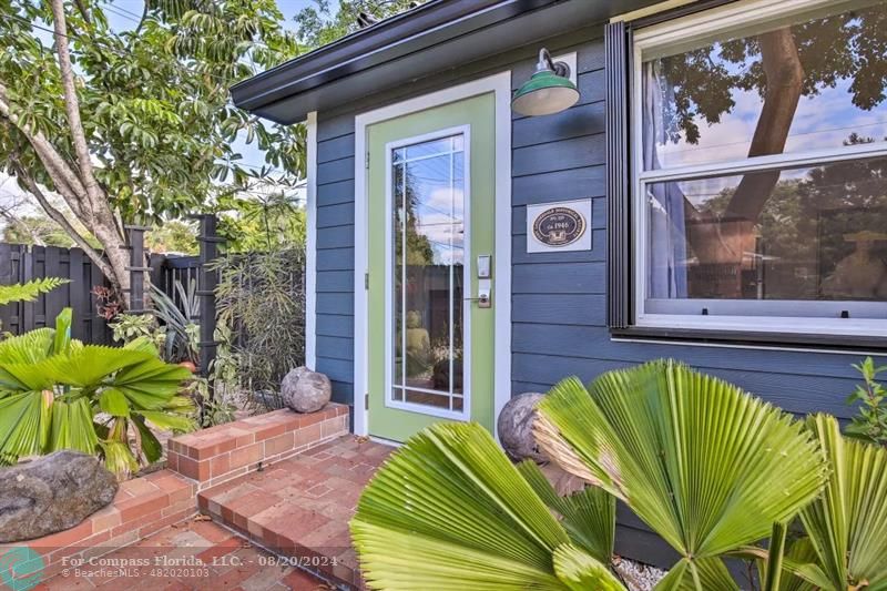 900 Southwest 15th Ter  