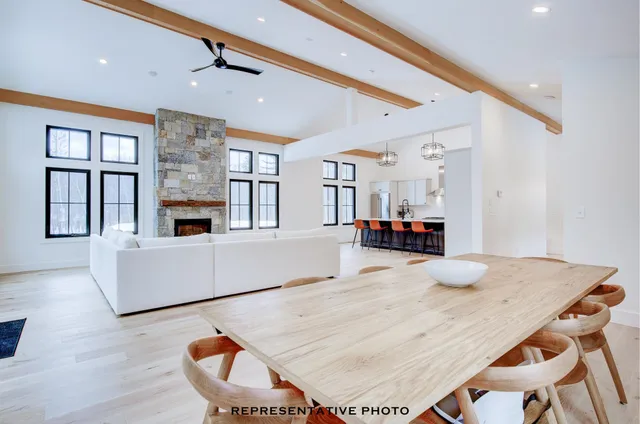 $1,200,000 | 25 Hidden Glade Drive, Unit 4, Bartlett, NH 03845