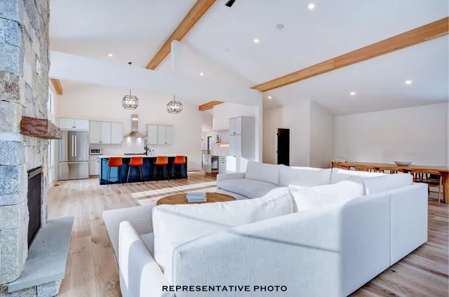 $1,200,000 | 25 Hidden Glade Drive, Unit 4, Bartlett, NH 03845