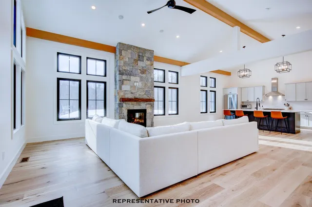 $1,200,000 | 25 Hidden Glade Drive, Unit 4, Bartlett, NH 03845