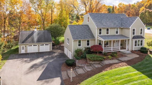 $780,000 | 8 Carriage Lane, Milford, NH 03055