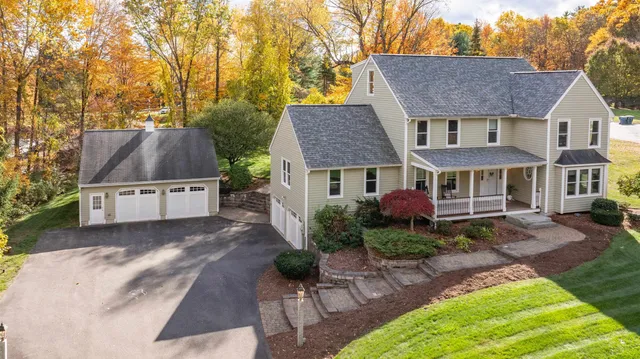 $799,900 | 8 Carriage Lane, Milford, NH 03055