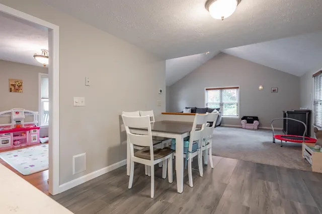 $799,900 | 8 Carriage Lane, Milford, NH 03055