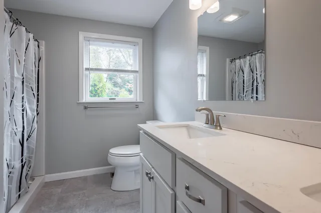 $799,900 | 8 Carriage Lane, Milford, NH 03055