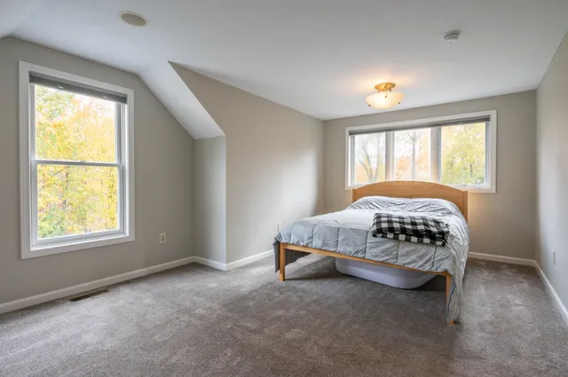 $799,900 | 8 Carriage Lane, Milford, NH 03055