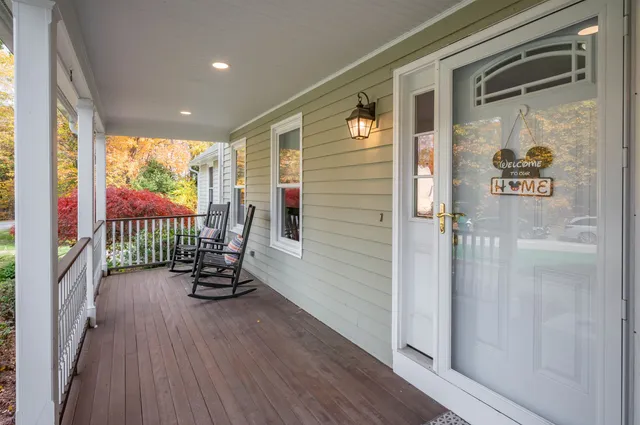 $799,900 | 8 Carriage Lane, Milford, NH 03055