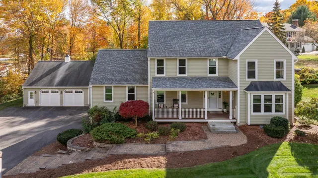 $799,900 | 8 Carriage Lane, Milford, NH 03055