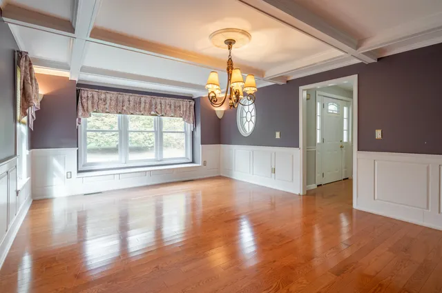 $799,900 | 8 Carriage Lane, Milford, NH 03055