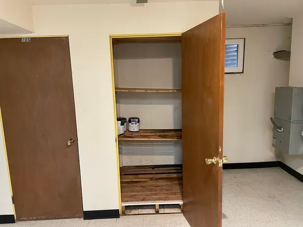 $250,000 | 7373 Blackburn Avenue, Unit 104, Downers Grove, IL 60516