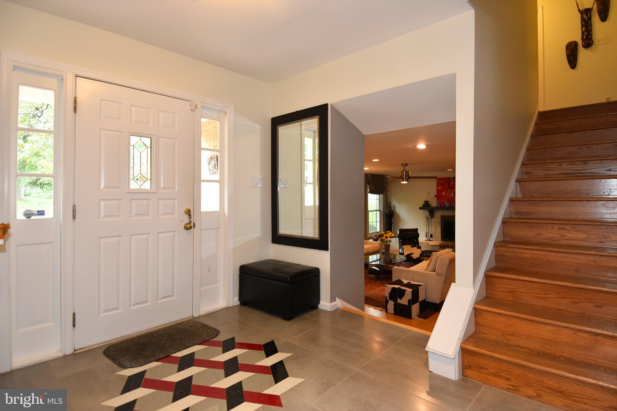 11906 Riders Lane Reston, VA 20191 - Photo 3 of 67 Foyer