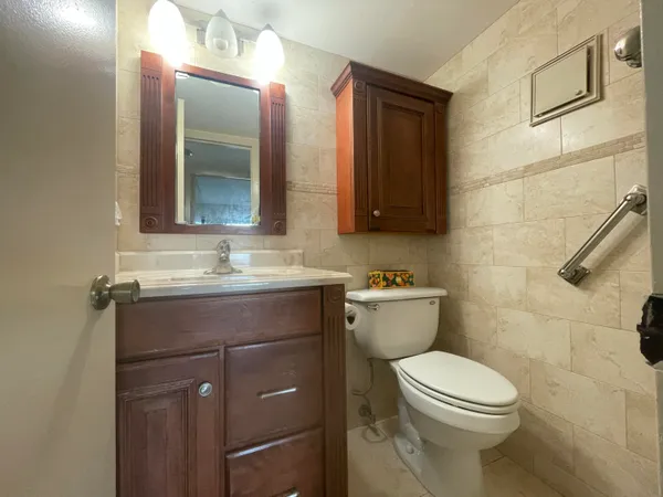 $1,800 | 243 Suffolk F, Boca Raton, FL 33434