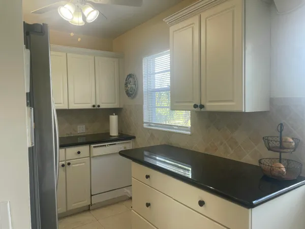 $1,800 | 243 Suffolk F, Boca Raton, FL 33434