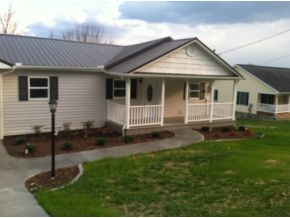 1075 West Vann Road Greeneville, TN 37743 - Photo 2 of 23 Home sweet home