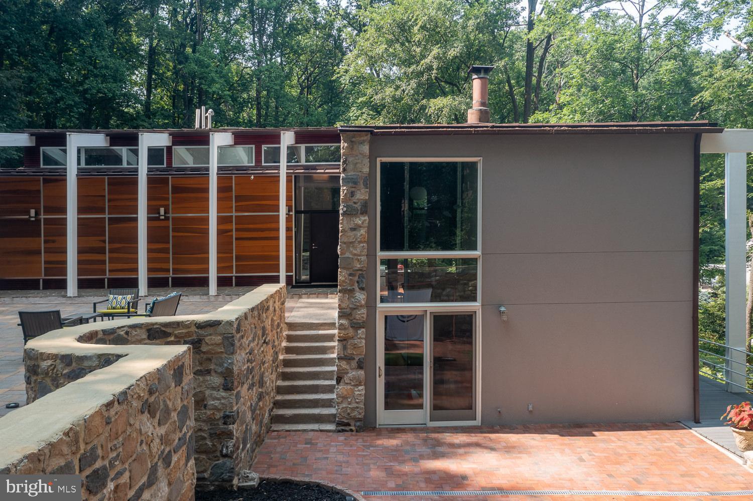 560 Pugh Road Wayne, PA 19087 - Photo 3 of 56