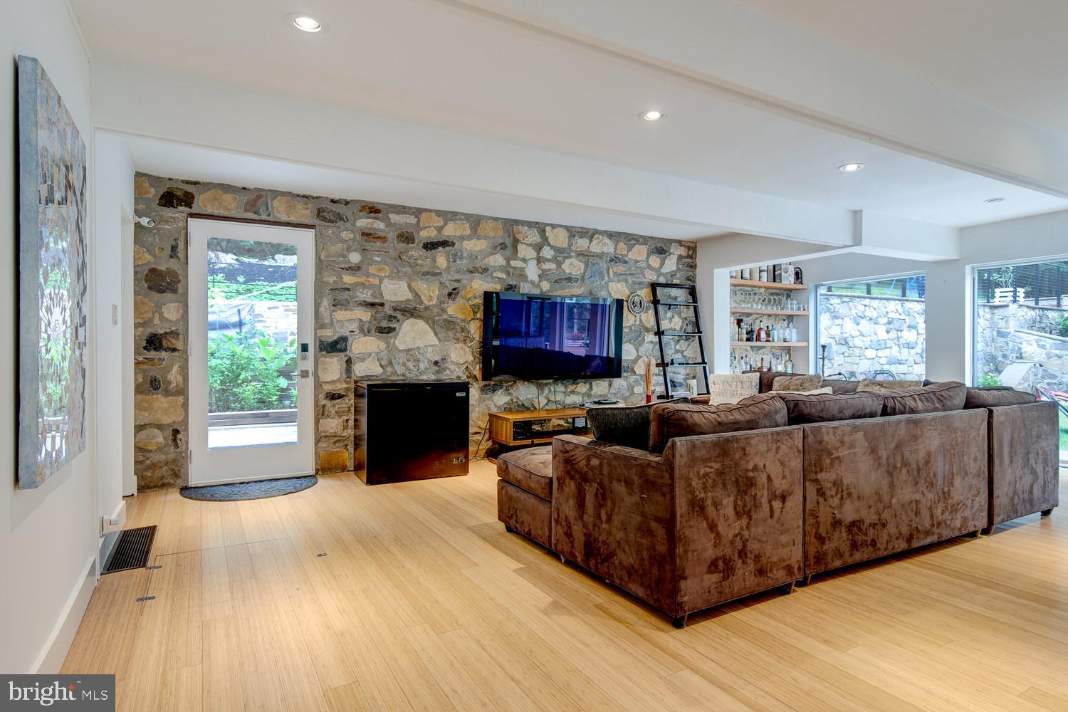 560 Pugh Road Wayne, PA 19087 - Photo 23 of 56