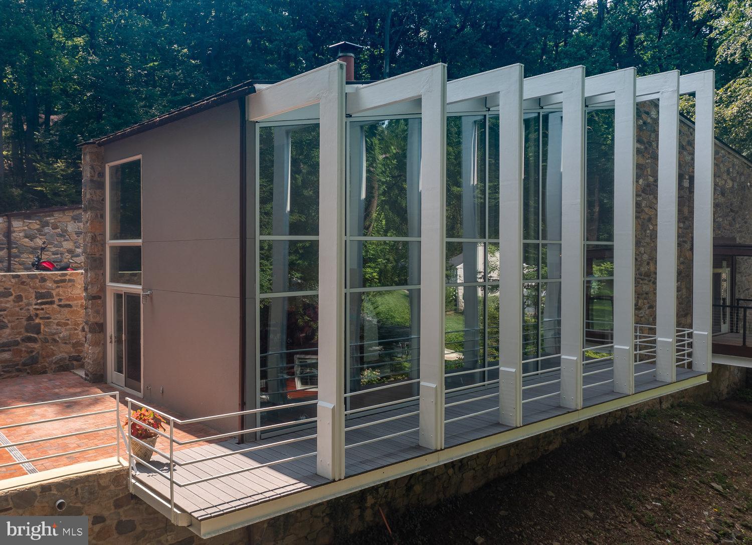 560 Pugh Road Wayne, PA 19087 - Photo 5 of 56