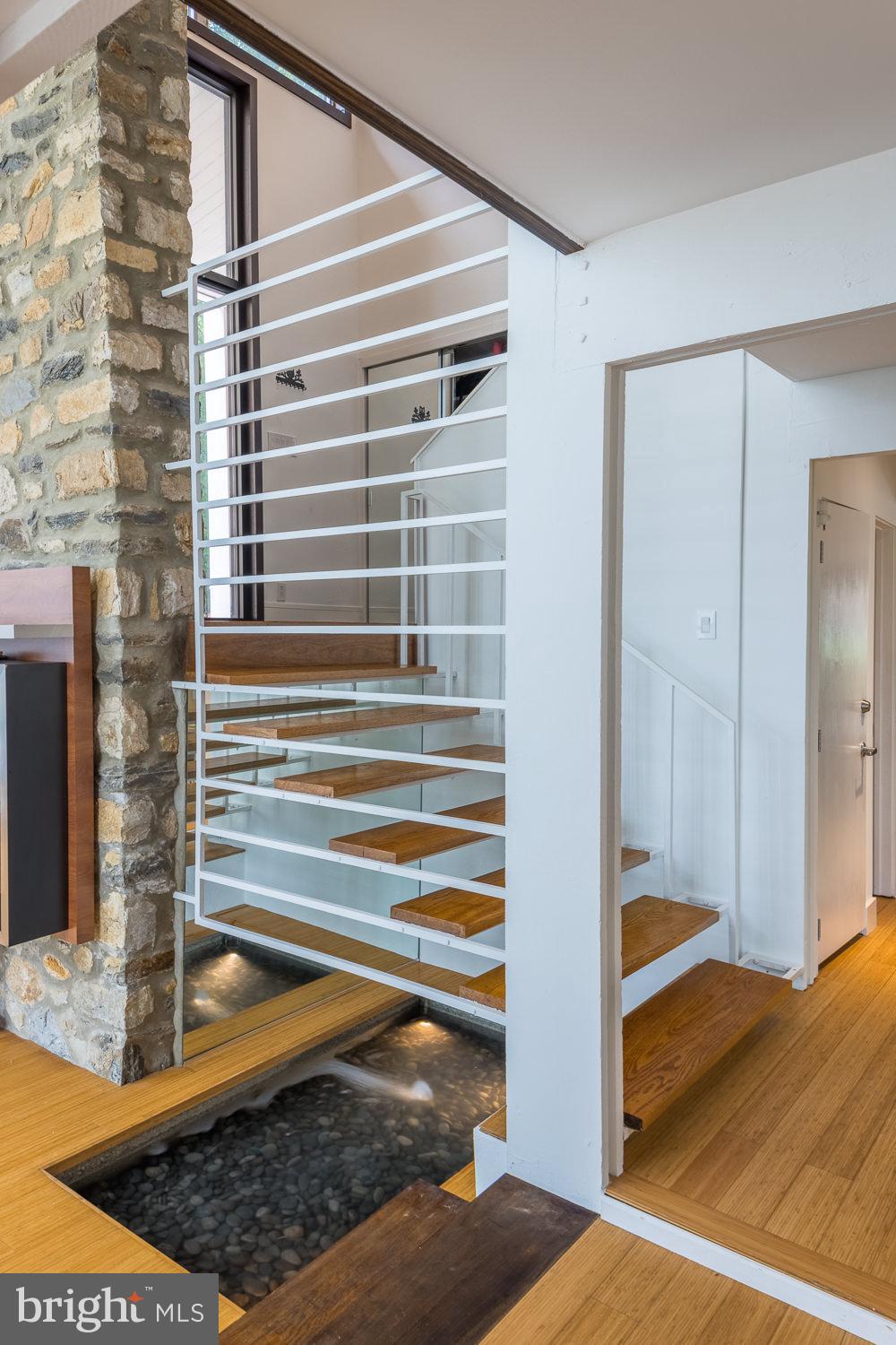 560 Pugh Road Wayne, PA 19087 - Photo 9 of 56