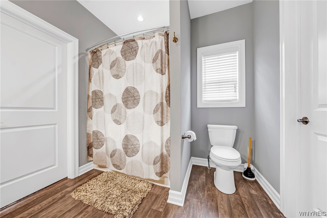 2934 Lower Mountain Road Lewiston, NY 14131 - Photo 12 of 43 primary bathroom