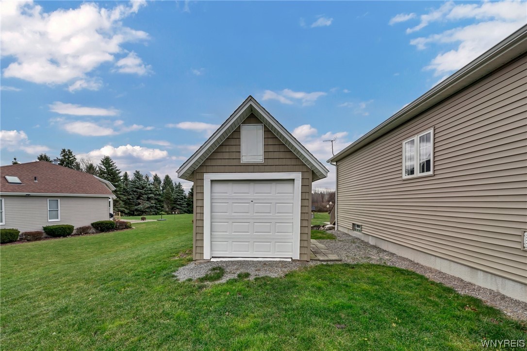 2934 Lower Mountain Road Lewiston, NY 14131 - Photo 41 of 43 10 x10 custom shed