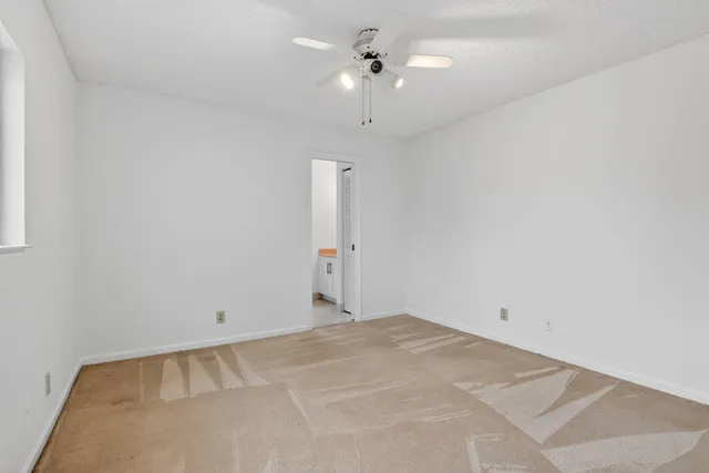 $450,000 | 6780 Via Regina, Boca Raton, FL 33433