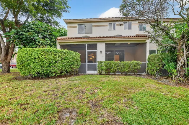 $450,000 | 6780 Via Regina, Boca Raton, FL 33433