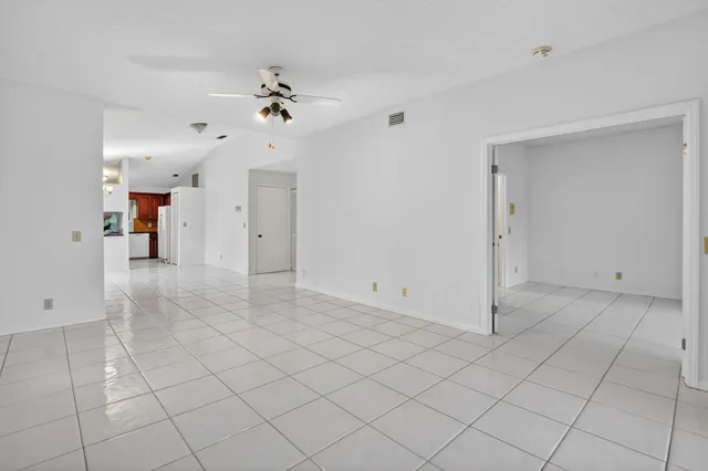 $450,000 | 6780 Via Regina, Boca Raton, FL 33433