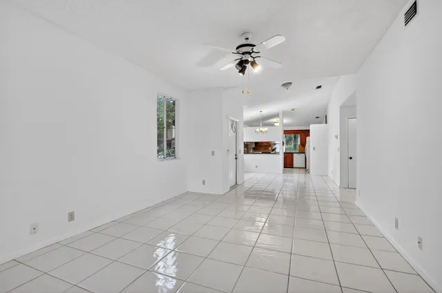 $450,000 | 6780 Via Regina, Boca Raton, FL 33433