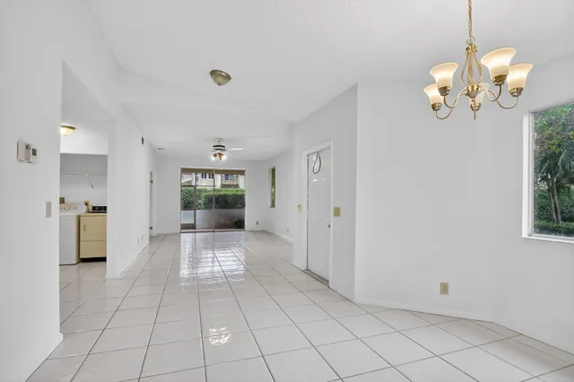 $450,000 | 6780 Via Regina, Boca Raton, FL 33433