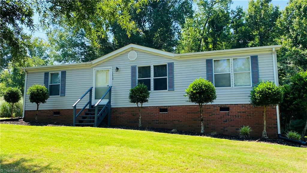 3634 Link Road Greensboro, NC 27405 - Photo 2 of 31 Gallery Image 2